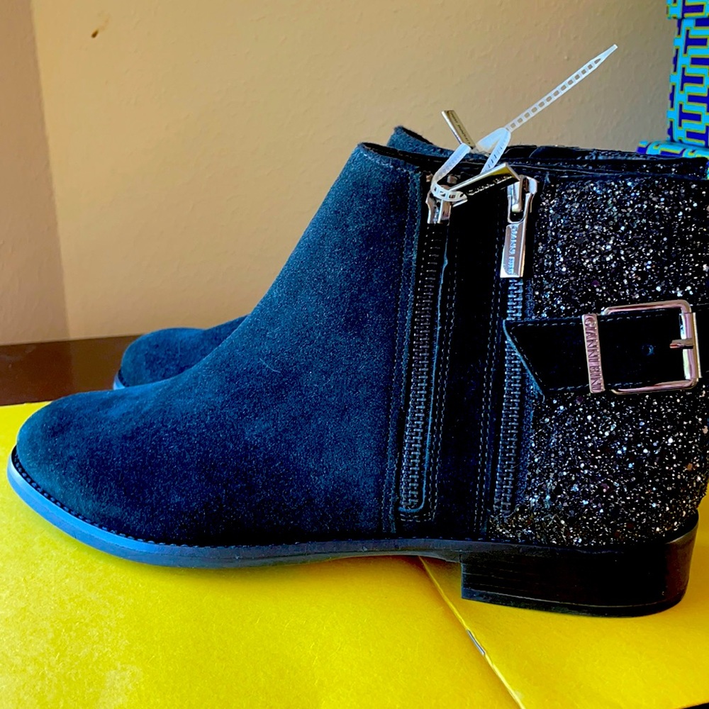 Brand new ankle boots with glitter